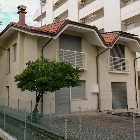 62 Villa Vespucci Evangelisti Casa Bellaria-Igea Marina Bagian luar foto